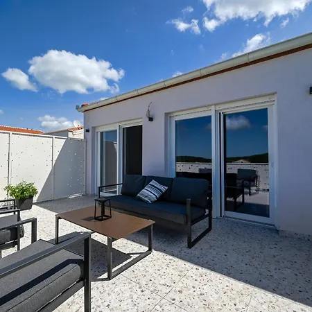 Vila Casa Ferata *