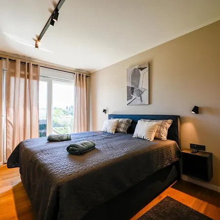 Casa Ferata Vila *